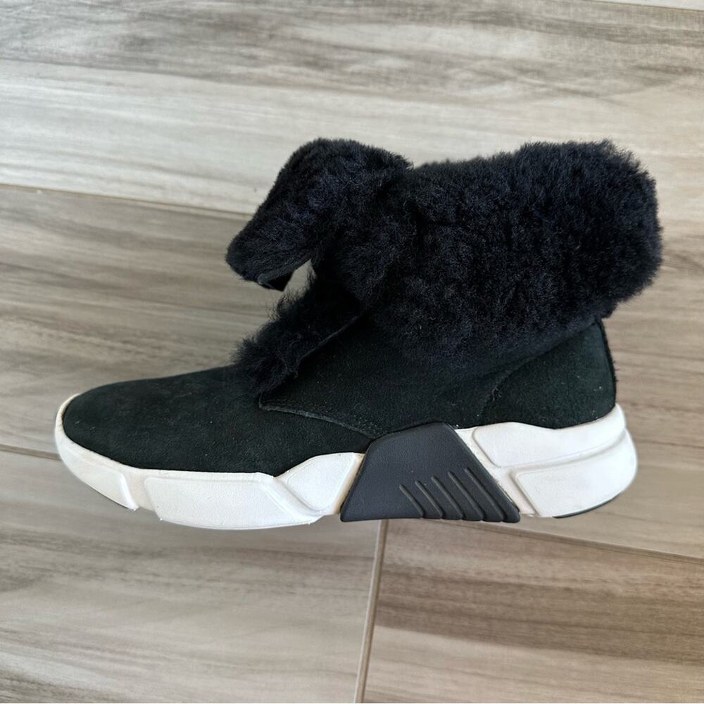 SKECHERS MARK NASON Faux Fur Lined Suede Boot Sneakers Women’s Size 6 - Picture 6 of 6